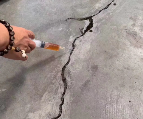 内丘混凝土裂缝修补技术详解​